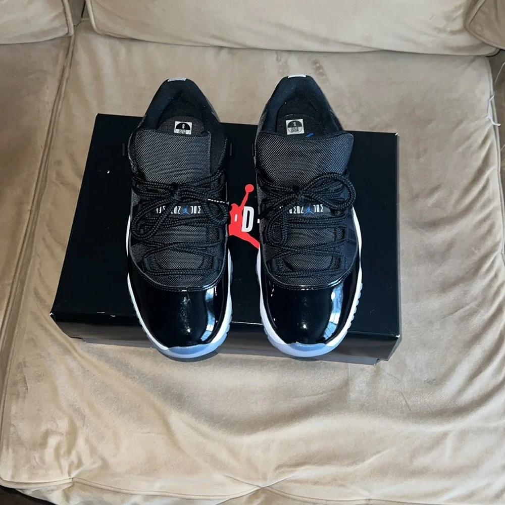 JORDAN 11 RETRO LOW 'SPACE JAM' Men Size 8 - Picture 4 of 10